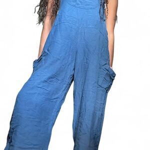 dark blue/navy cotton adjustable capris overalls.